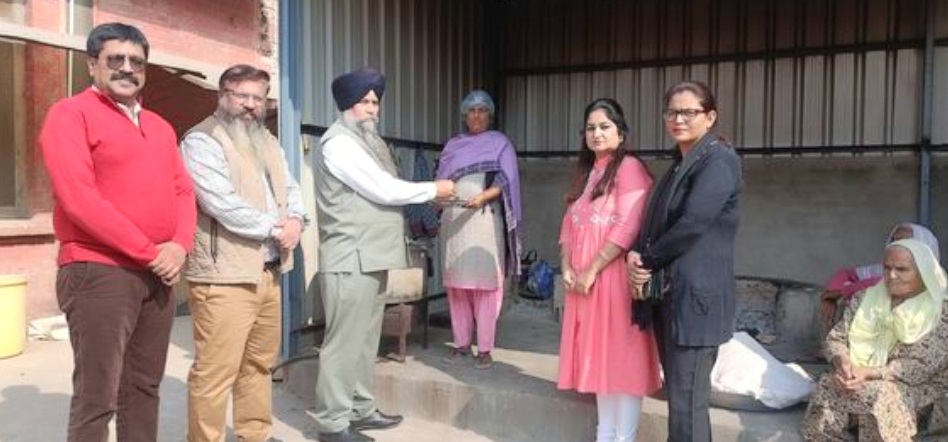 ਉਪ ਜ਼ਿਲ੍ਹਾ ਸਿੱਖਿਆ ਅਫ਼ਸਰ ਵੱਲੋਂ ਰੇਲਵੇ ਮੰਡੀ ਸਕੂਲ ਦਾ ਅਚਨਚੇਤ ਨਿਰੀਖਣ